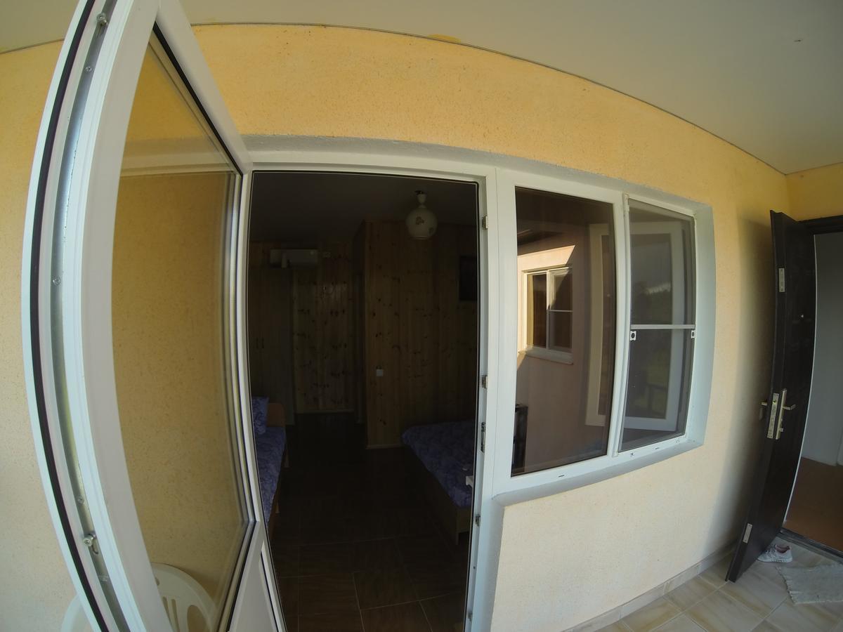 Guest House On Sayat-Nova 7A Alakhadze Exterior foto